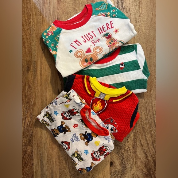 3T‎ BUNDLE OF PJS - Picture 1 of 5